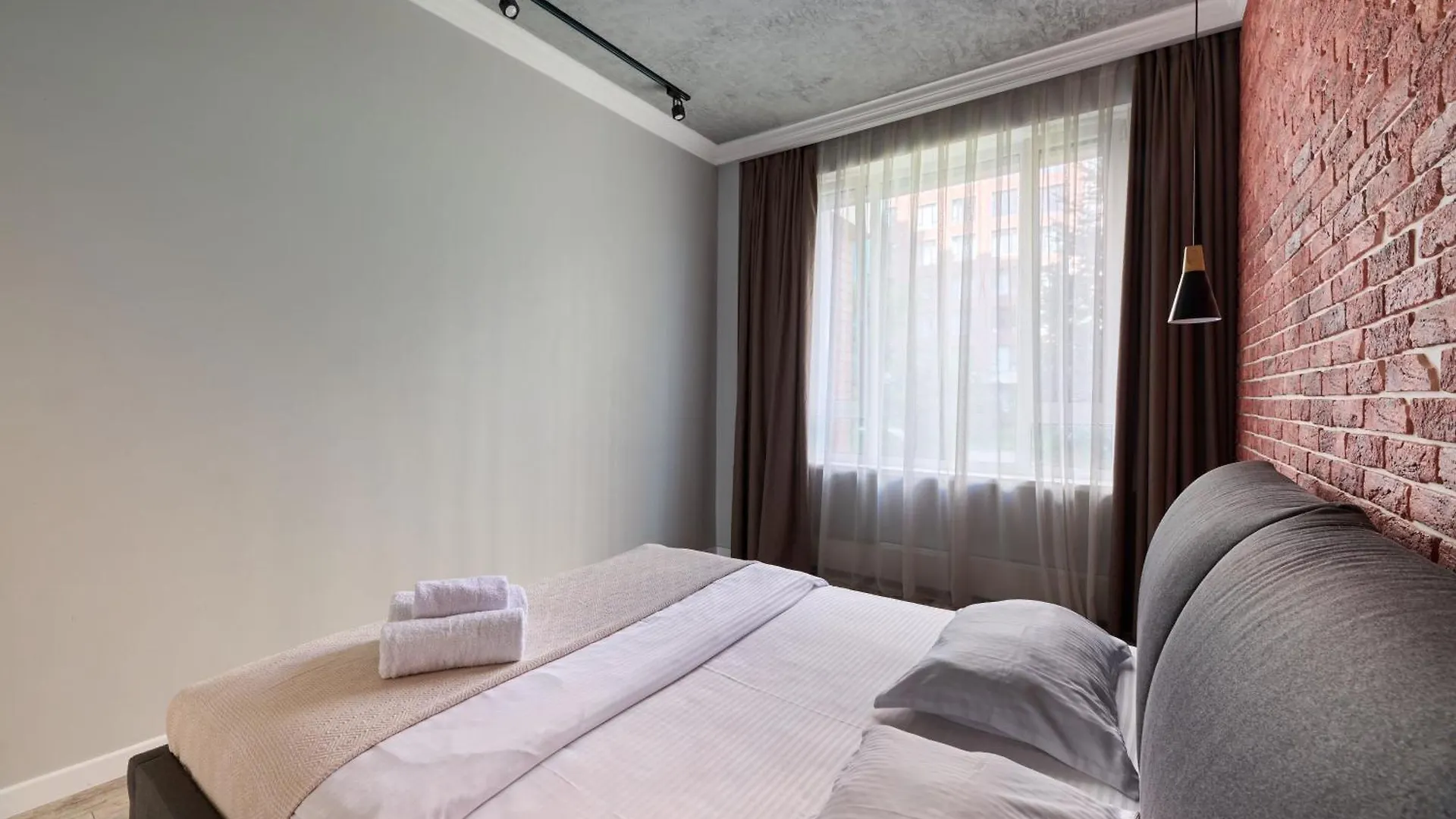 Роскошные Двухкомнатные Апартаменты Almaty Apartment